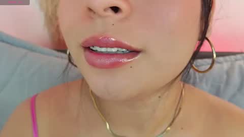 Mia online show from 07.25.26