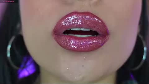 Mia online show from 08.09.26