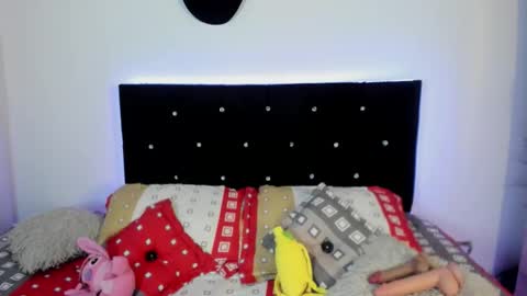 Mia Roux online show from 03.16.26