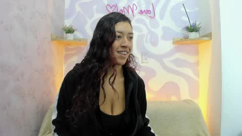 Mia . online show from 06.09.26