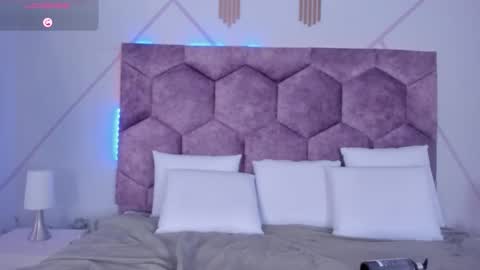 mia_serena_ online show from 03.14.26