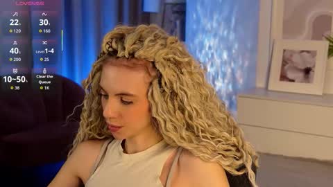 Mia online show from 12.19.25