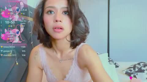 Snapshot of mia_sirenia chatting on 02.09.25 Mia online show from 02.09.25