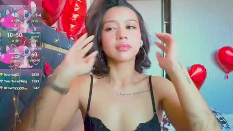 Snapshot of mia_sirenia chatting on 02.23.25 Mia online show from 02.23.25