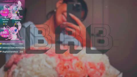 Snapshot of mia_sirenia chatting on 03.10.25 Mia online show from 03.10.25