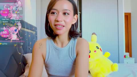 Snapshot of mia_sirenia chatting on 03.11.25 Mia online show from 03.11.25