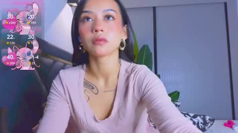 Snapshot of mia_sirenia chatting on 10.26.25 Mia online show from 10.26.25