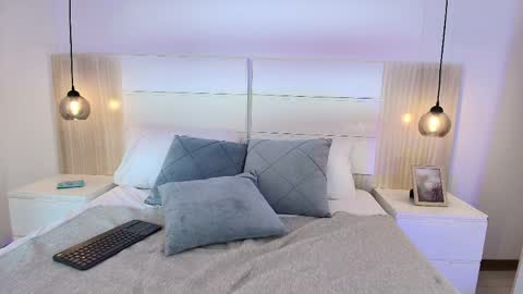 Snapshot of mia_smithh__ chatting on 04.09.26 Mia online show from 04.09.26