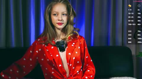 Mia online show from 10.12.25