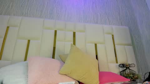 mia_vy online show from 05.05.26