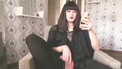 mia_wallase online show from 08.03.26