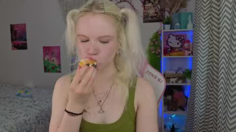 Mia online show from 05.09.26