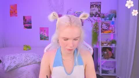 Mia online show from 08.02.26