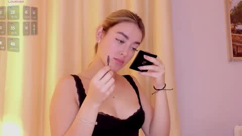 Mia White  online show from 01.06.26