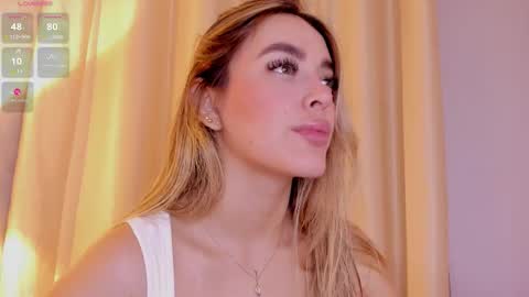 Mia White  online show from 02.25.26