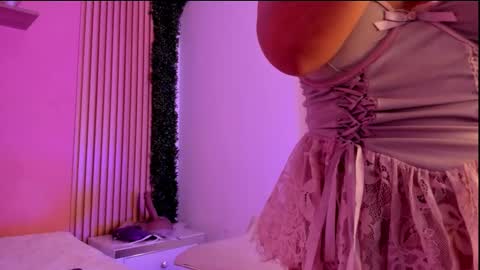 mia_zafir online show from 11.22.25