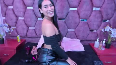 miaa_davis_ online show from 11.28.25
