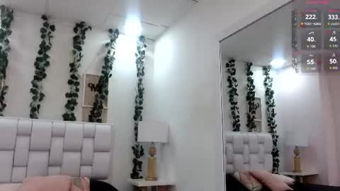 Mia online show from 06.20.26