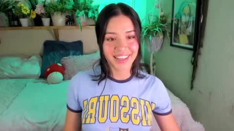 Snapshot of miaa_rose__ chatting on 11.25.25 Miaa online show from 11.25.25