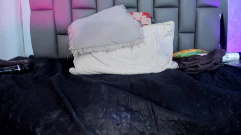 Mia online show from 01.16.25