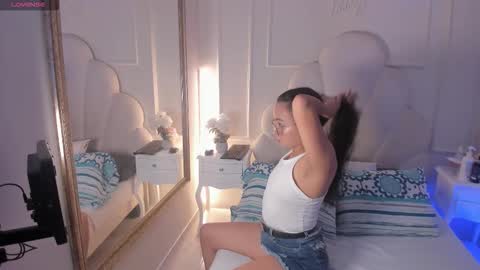 miaaffox online show from 02.01.26