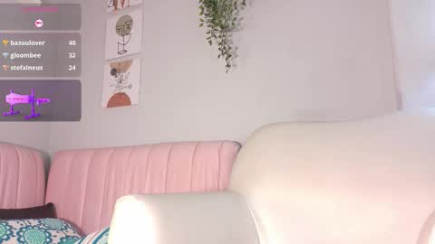 miaaffox online show from 02.28.26