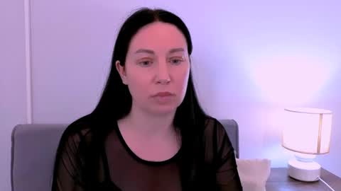Mia online show from 05.06.26