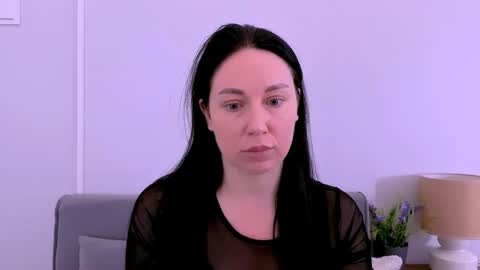 Mia online show from 05.13.26
