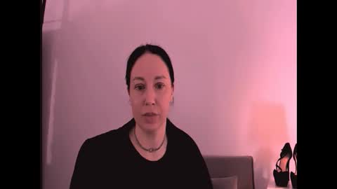 Mia online show from 05.16.26
