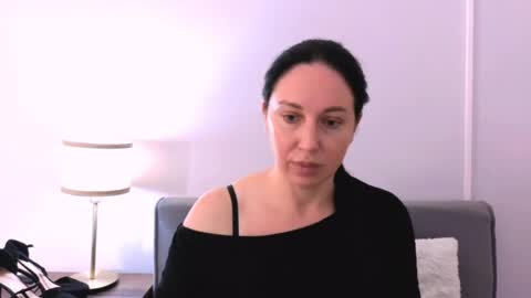 Mia online show from 07.20.26
