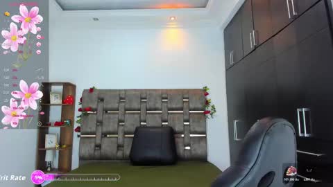 MIA LOVE online show from 10.24.25