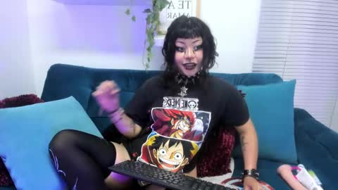 Snapshot of miaamane chatting on 01.31.25 Mia online show from 01.31.25