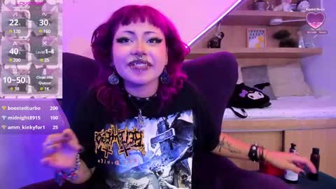 Snapshot of miaamane chatting on 02.11.25 Mia online show from 02.11.25