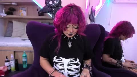 Snapshot of miaamane chatting on 02.28.25 Mia online show from 02.28.25