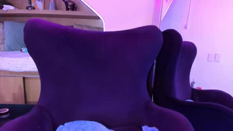 Snapshot of miaamane chatting on 03.12.25 Mia online show from 03.12.25