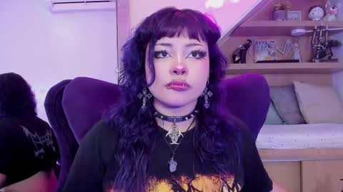 Snapshot of miaamane chatting on 09.13.25 Mia online show from 09.13.25