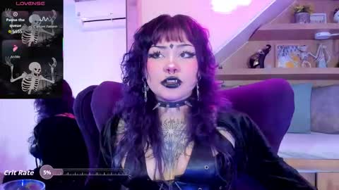 Snapshot of miaamane chatting on 10.03.25 Mia online show from 10.03.25