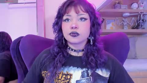 Snapshot of miaamane chatting on 10.07.25 Mia online show from 10.07.25