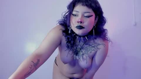 Snapshot of miaamane chatting on 10.10.25 Mia online show from 10.10.25