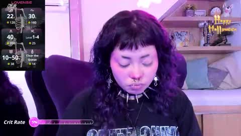 Snapshot of miaamane chatting on 10.29.25 Mia online show from 10.29.25