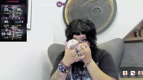 Mia online show from 03.10.26