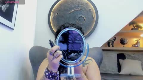 Mia online show from 03.12.26