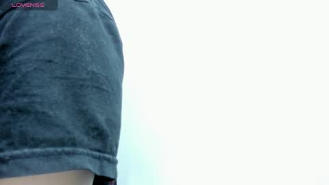 Mia online show from 03.13.26