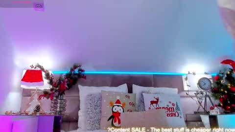 Mia online show from 12.21.25