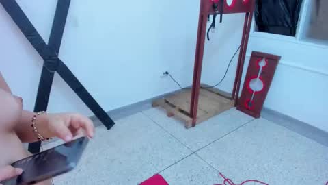 Mia and Max online show from 03.15.26