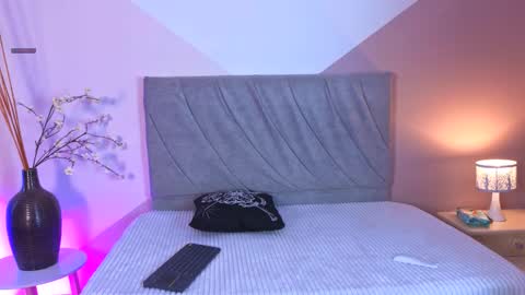 miablack_k online show from 11.09.25