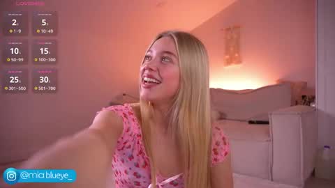 miablueye online show from 10.04.25