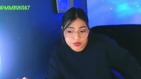 Snapshot of miacanela_xo chatting on 09.19.25 Mia online show from 09.19.25