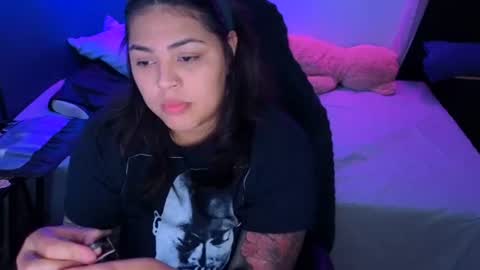 Mia online show from 07.21.26