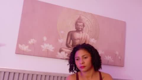 Snapshot of miacarterr_ chatting on 12.14.25 Mia online show from 12.14.25